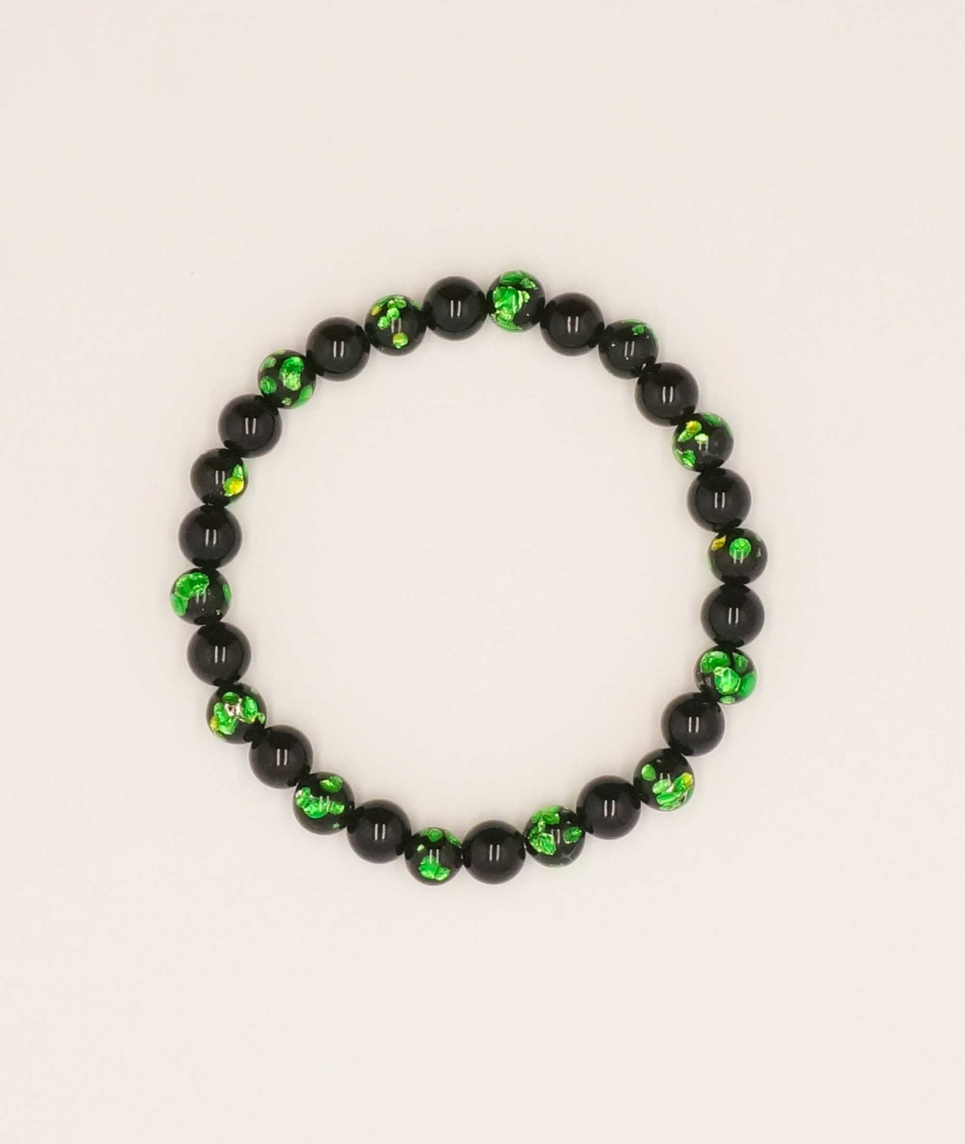 Black Onyx Juzu Bracelet with Okinawa Green Firefly Artisan Glass Bead 7mm - Kyoto Kanbe Juzu