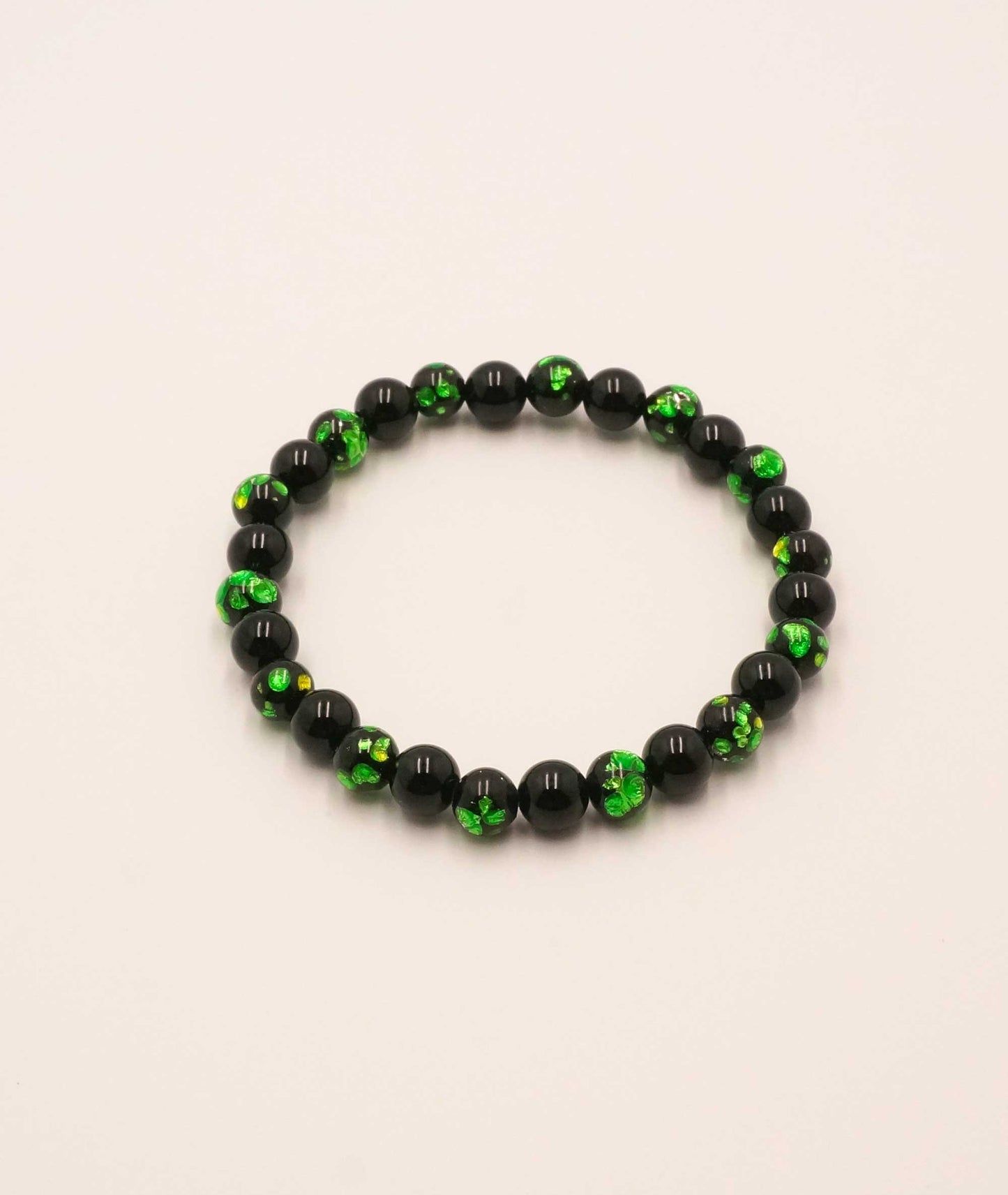 Black Onyx Juzu Bracelet with Okinawa Green Firefly Artisan Glass Bead 7mm - Kyoto Kanbe Juzu