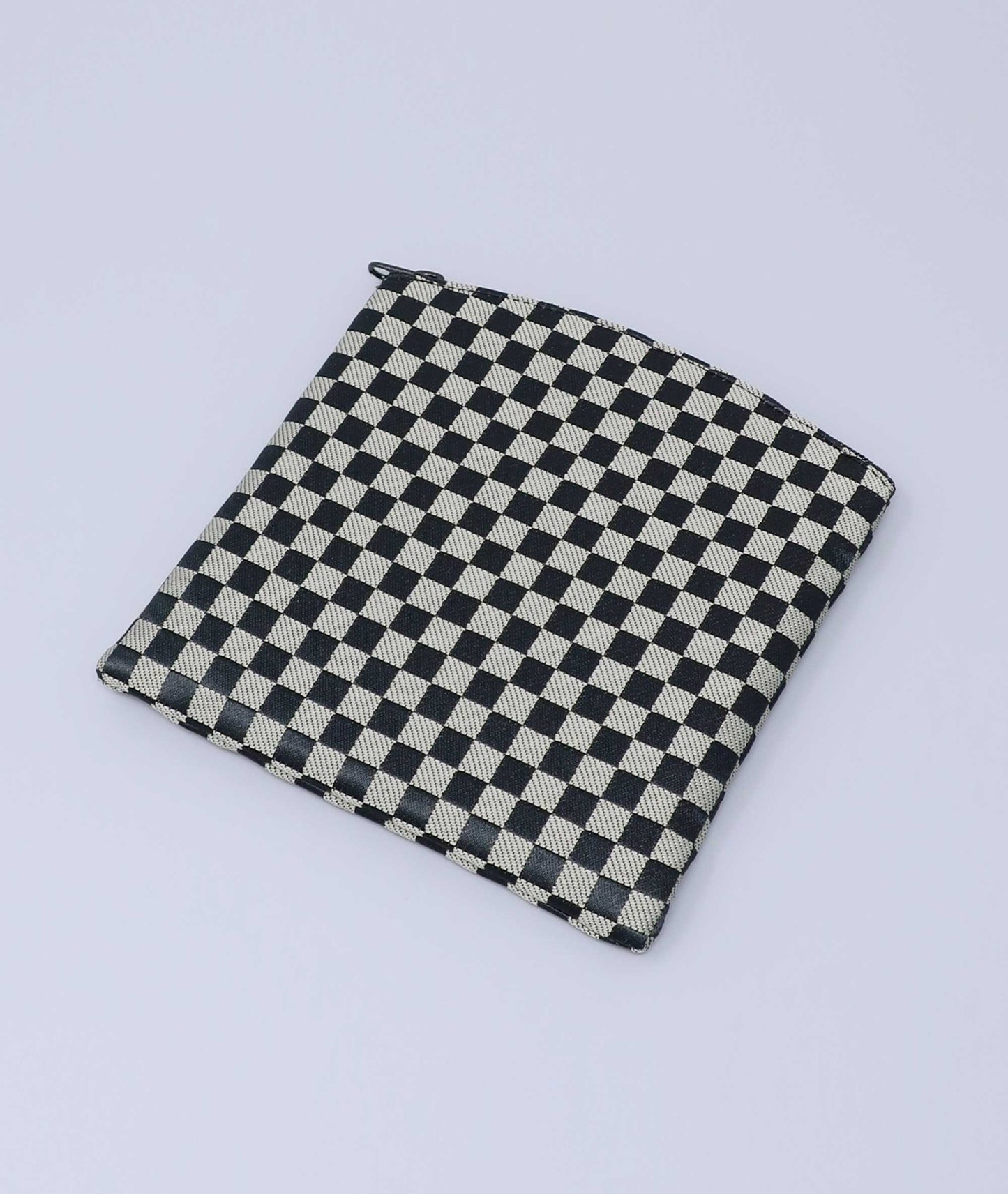 A Versatile Japanese Pouch with a Timeless Ichimatsu Pattern - Kyoto Kanbe Juzu