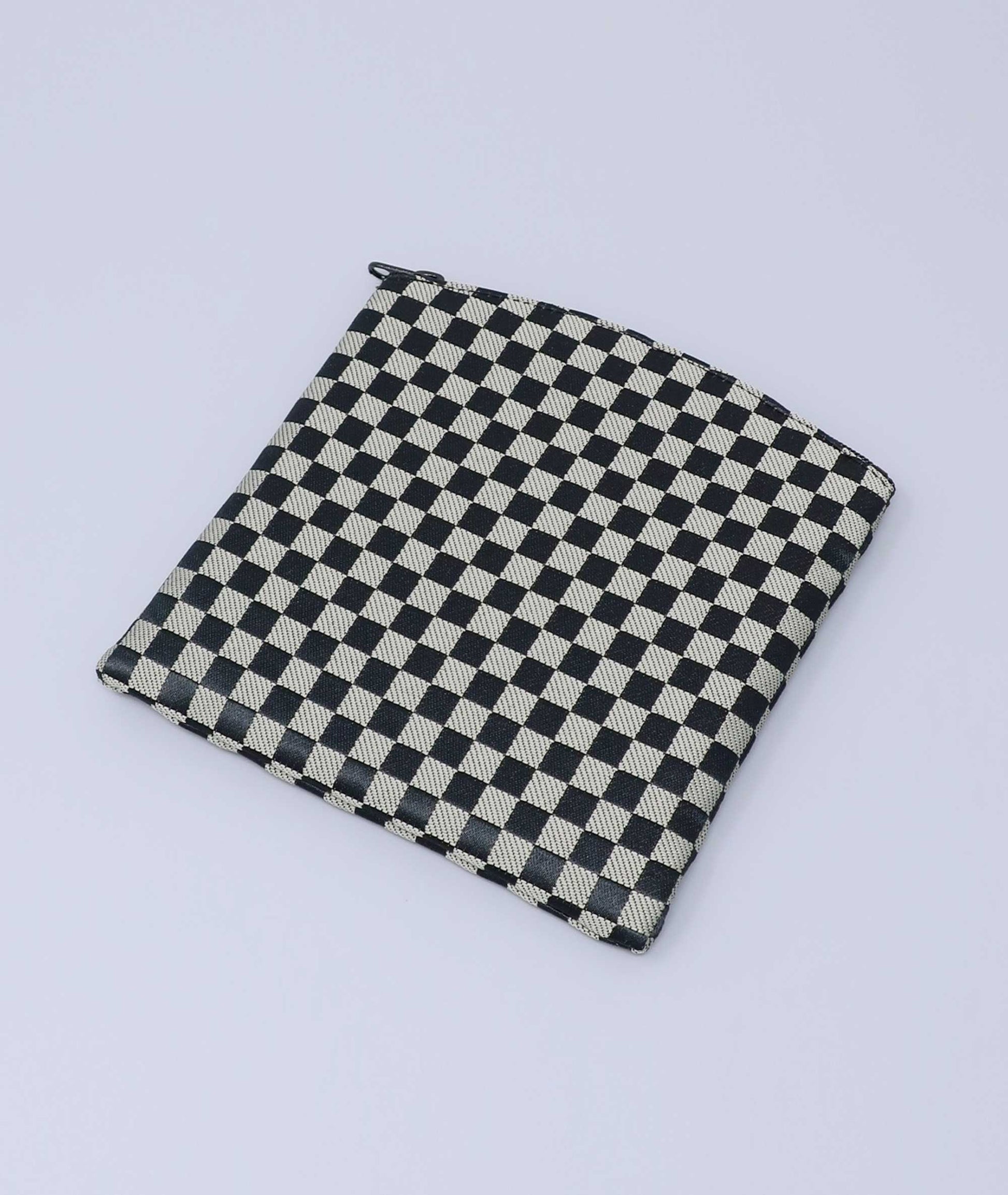 A Versatile Japanese Pouch with a Timeless Ichimatsu Pattern - Kyoto Kanbe Juzu